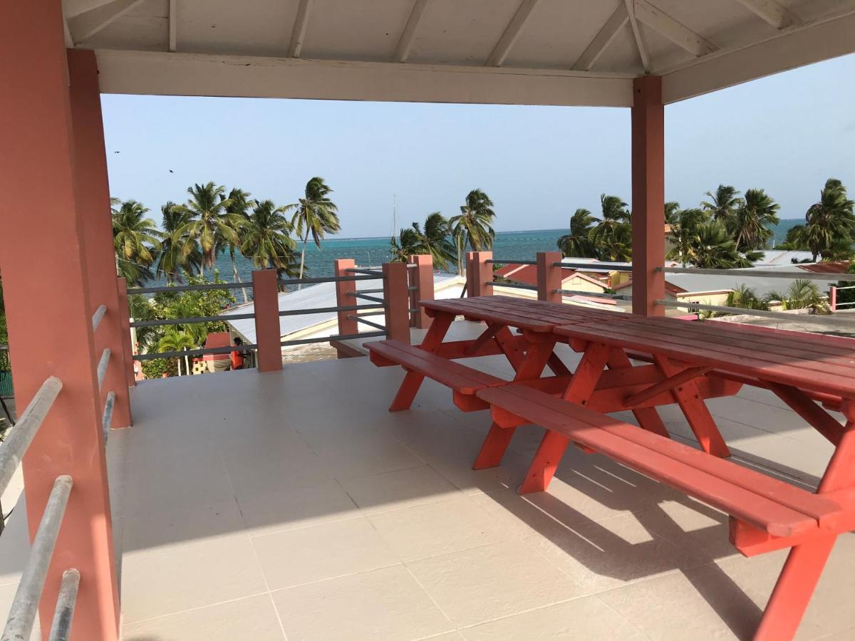 Tropical Paradise Express Caye Caulker Eksteriør bilde