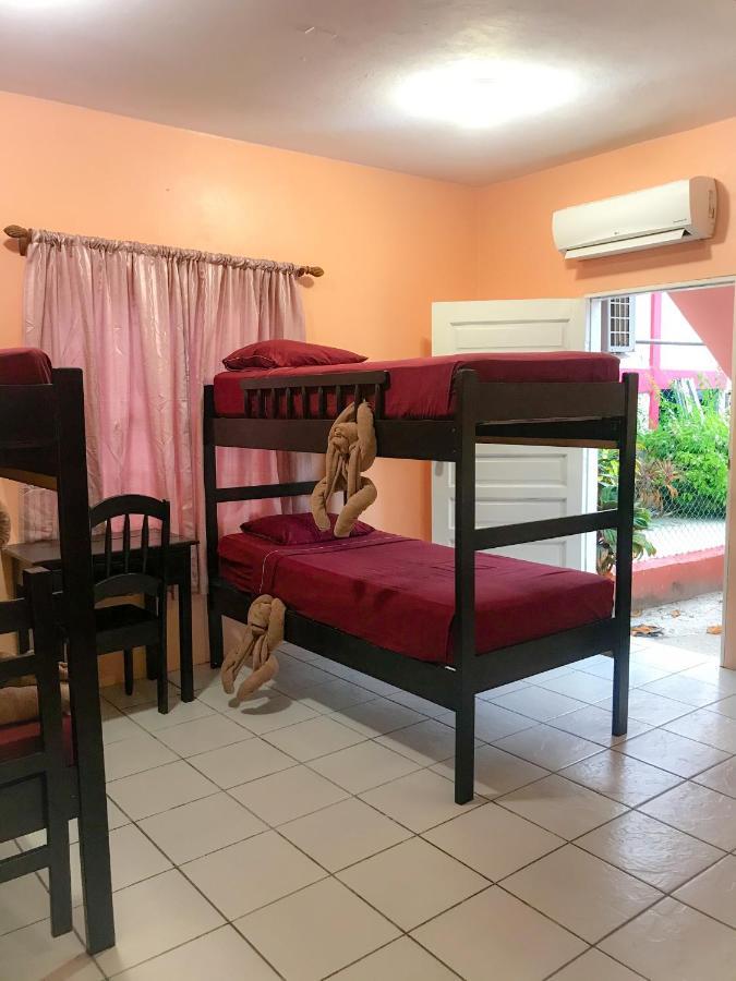 Tropical Paradise Express Caye Caulker Eksteriør bilde