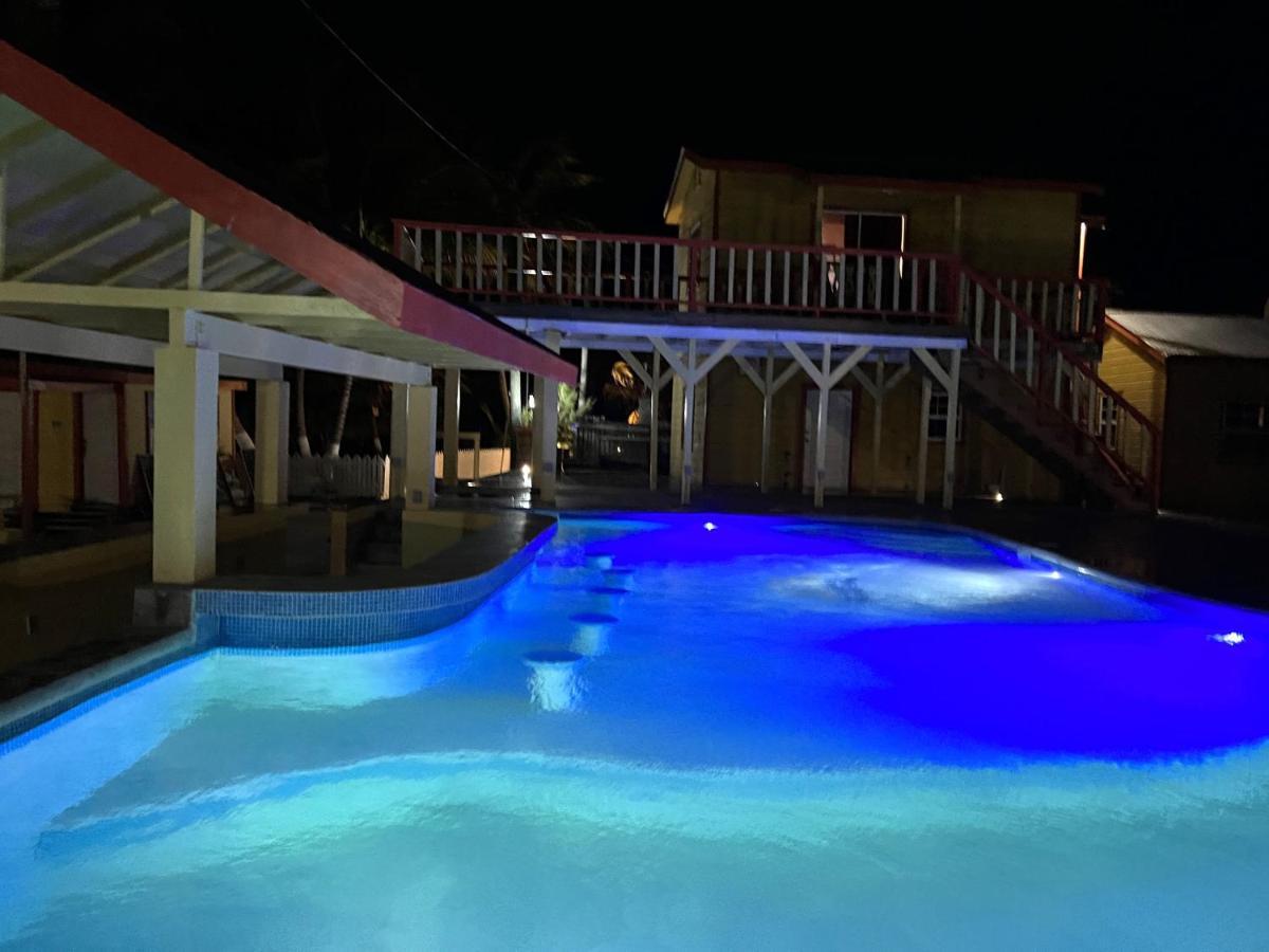 Tropical Paradise Express Caye Caulker Eksteriør bilde