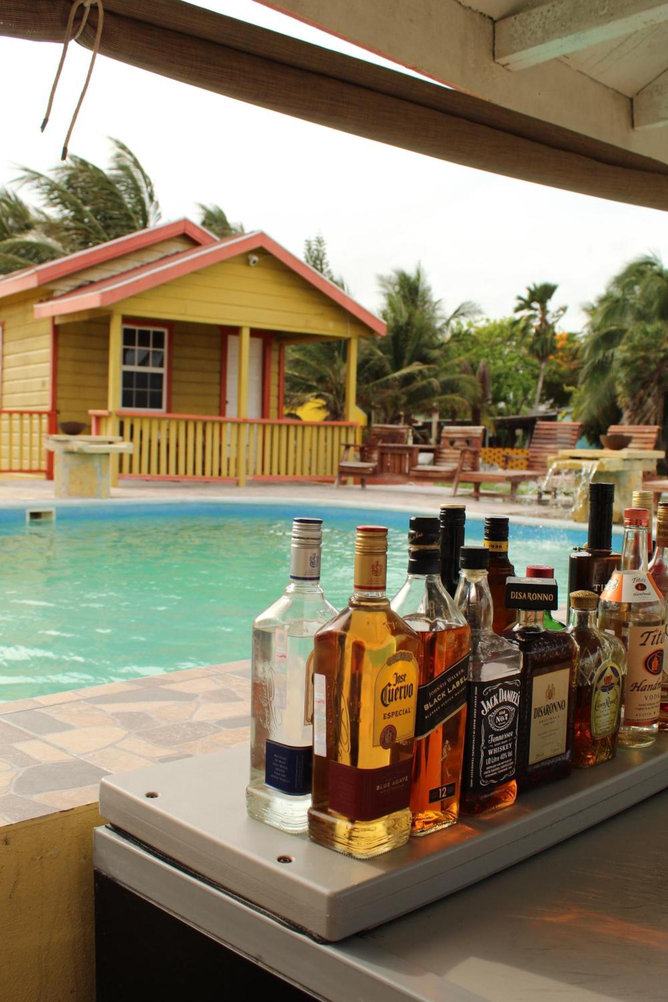 Tropical Paradise Express Caye Caulker Eksteriør bilde